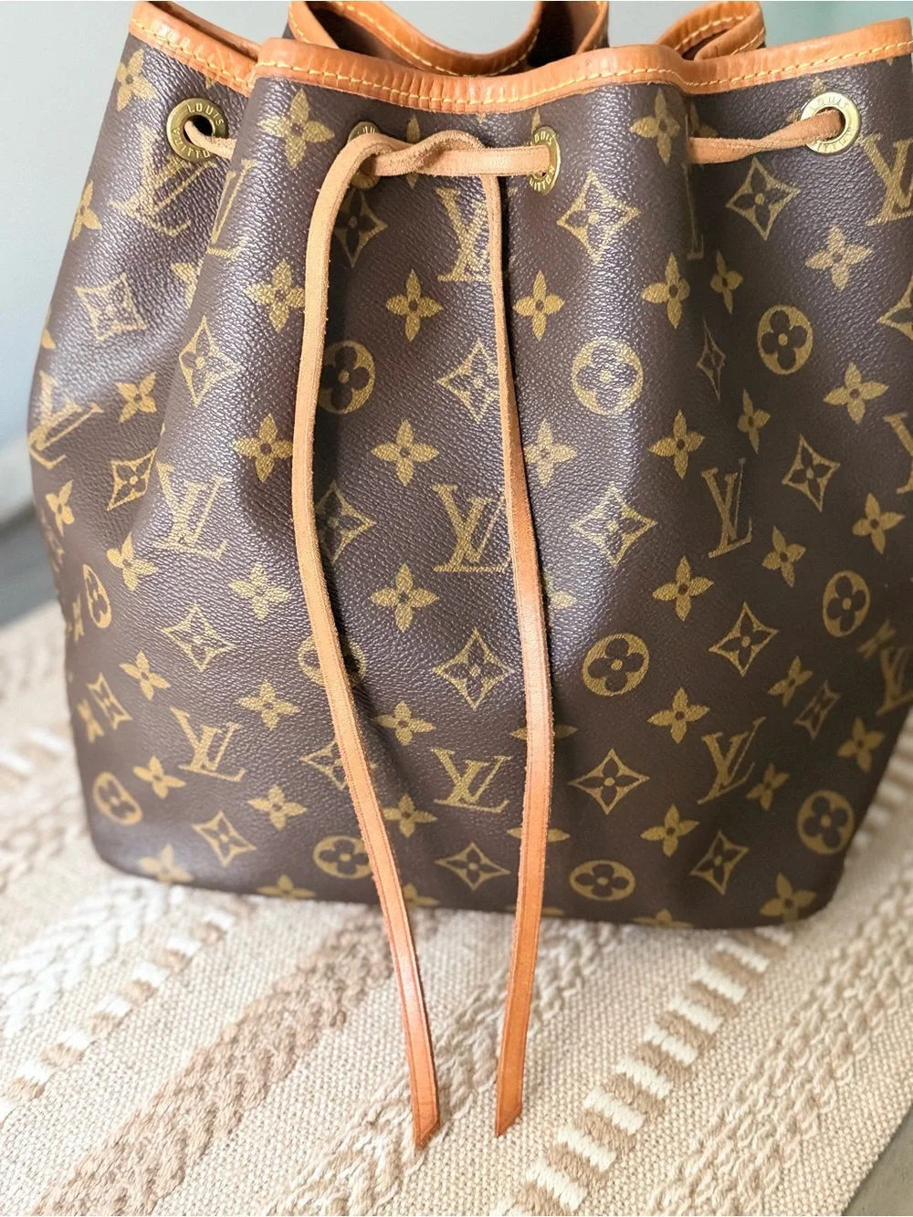 Louis Vuitton Petite Noe Vintage  Monogram Drawstring Bucket Bag